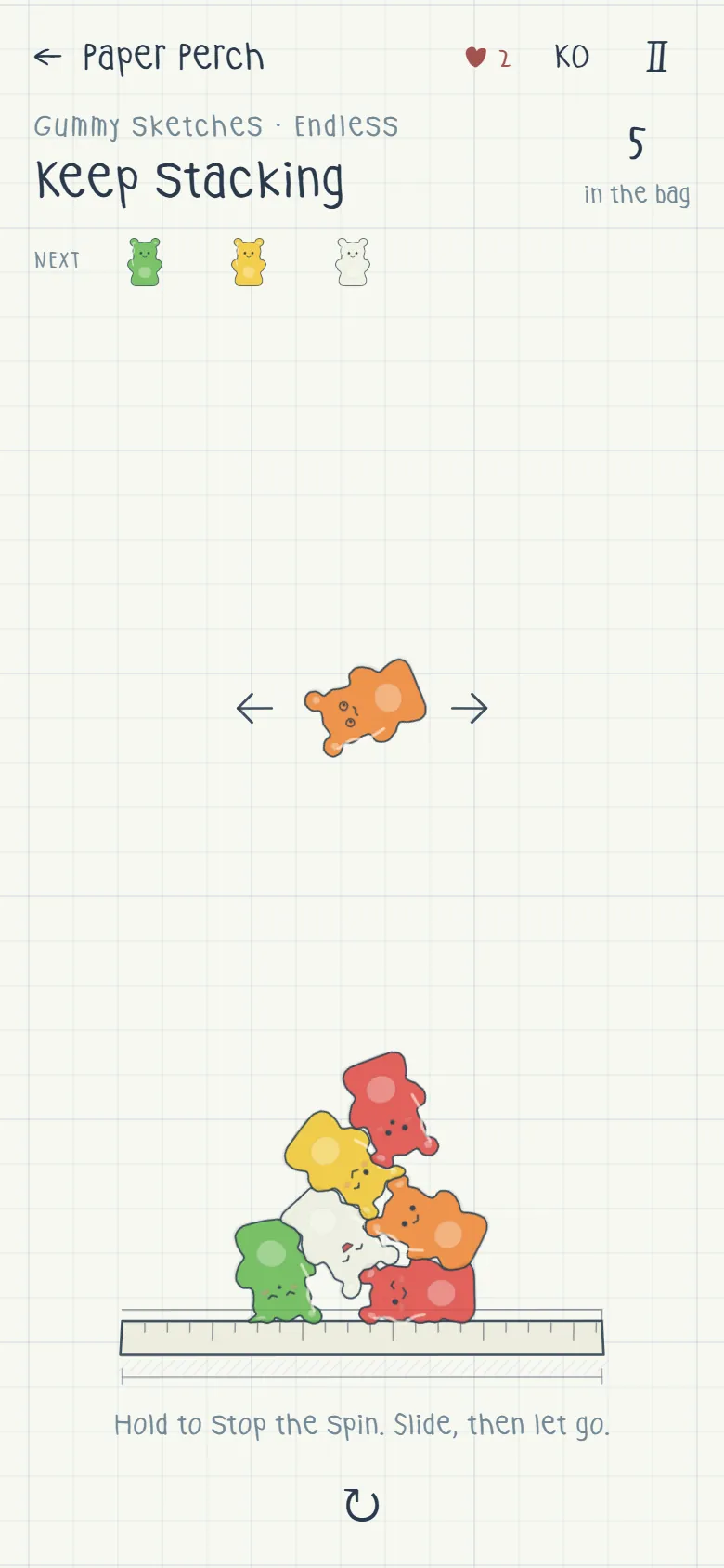 R&D の Gummy stacking——「Gummy sketches · Endless」、台の上にカラフルなグミベア5個